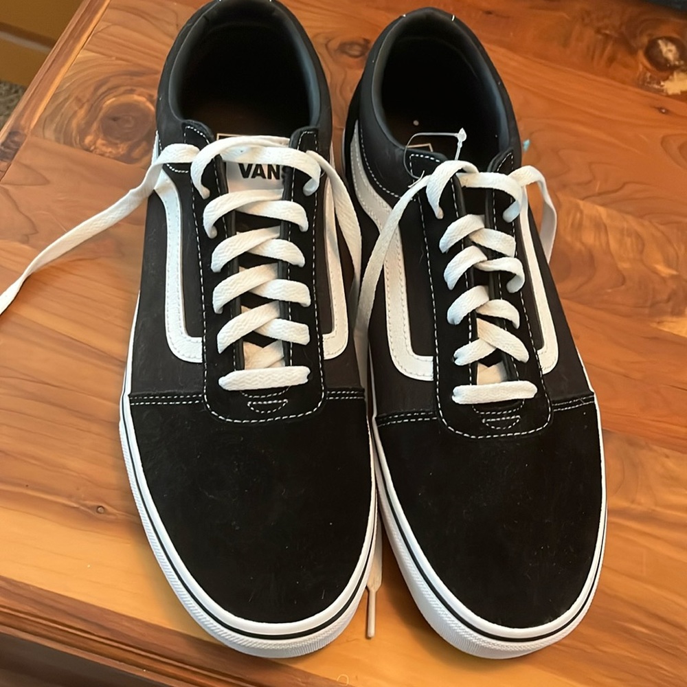 Brand New Vans- Men’s Size 12